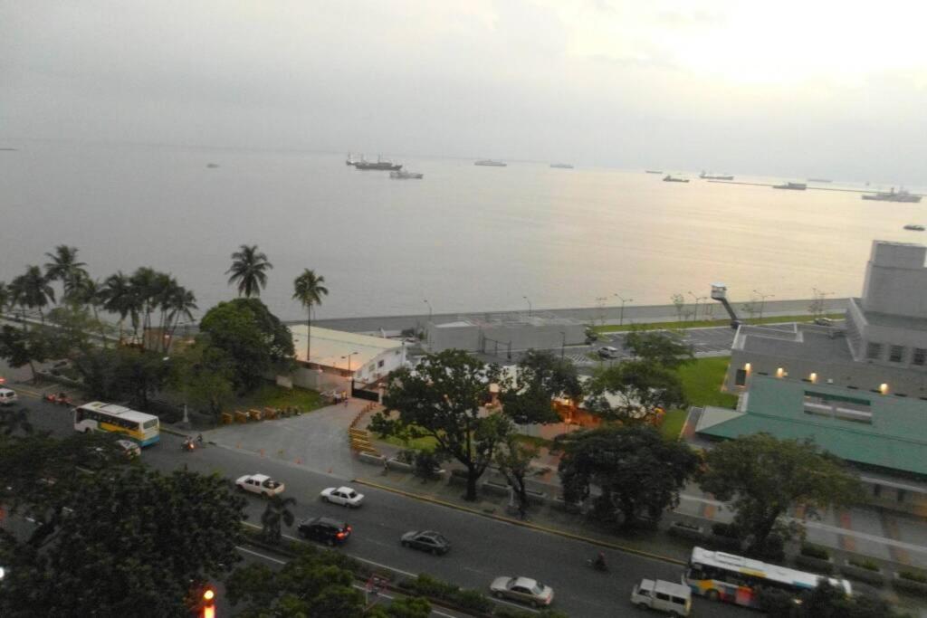 Magnificent View Of Manila Bay, Roxas Blvd, Us Embassy Daire Dış mekan fotoğraf